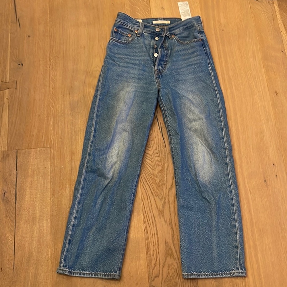 Levi’s ribcage straight jean 24